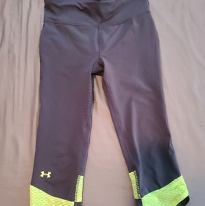 Under Armour cropped leggings